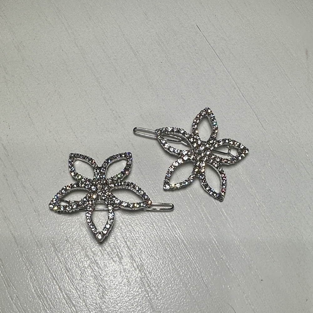 Sparkling Flower Hair Clips